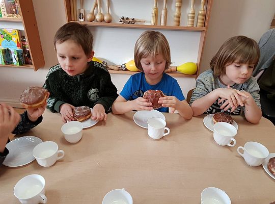 Gr II Tłusty czwartek czyli " Dzień Pączka"