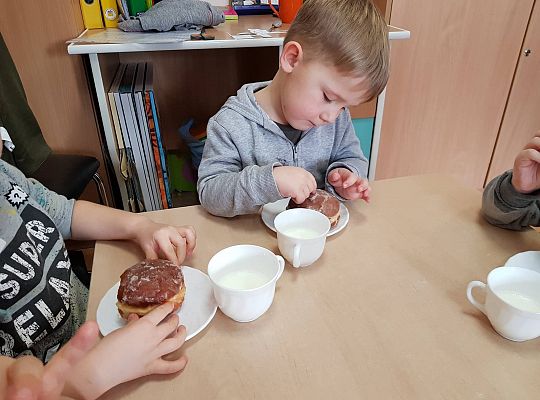 Gr II Tłusty czwartek czyli " Dzień Pączka"