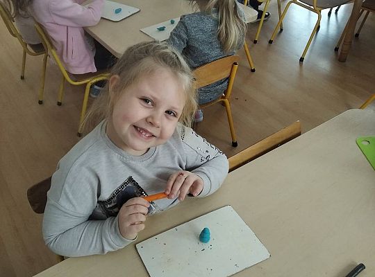 GR III Bałwanki z plasteliny