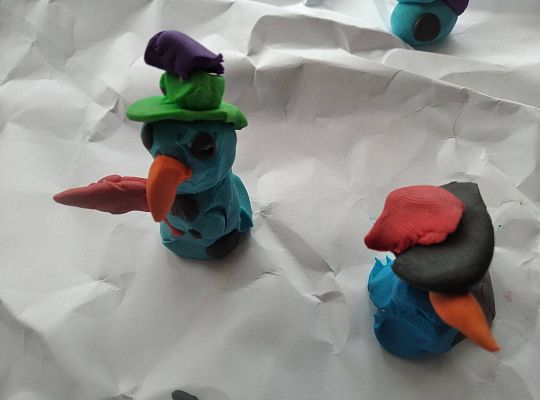 GR III Bałwanki z plasteliny