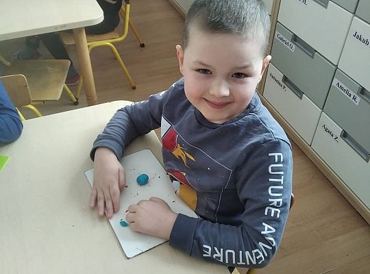 GR III Bałwanki z plasteliny