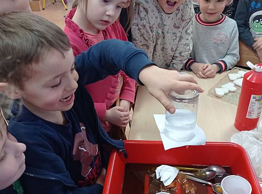 GR IV Eksperymenty związane w wodą