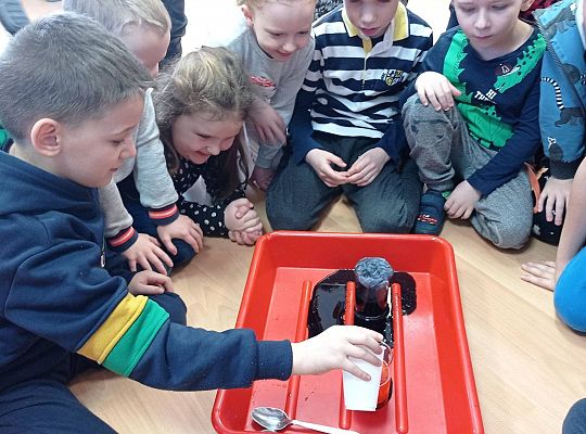 GR IV Eksperymenty związane w wodą