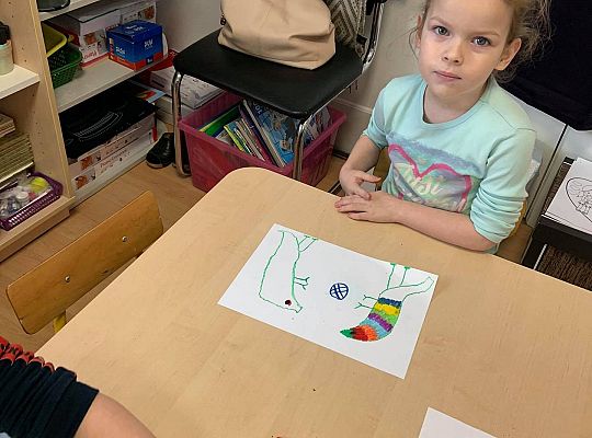 GR III Ilustracje do wiersza "Współczesny dinozaur"