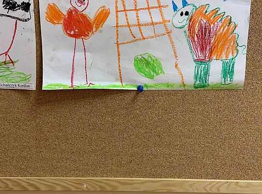 GR III Ilustracje do wiersza "Współczesny dinozaur"