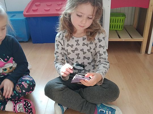 Gr II Sprawdzamy czy śnieg jest czysty tak samo jak biały