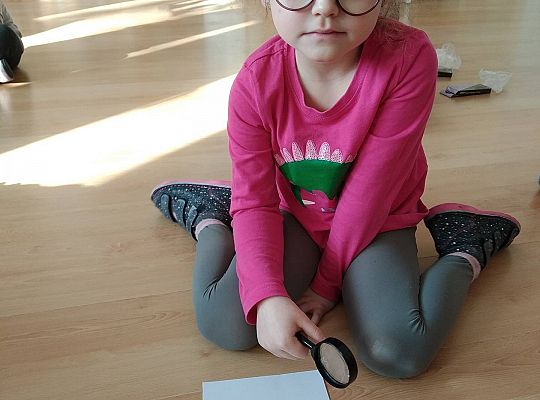 Gr II Sprawdzamy czy śnieg jest czysty tak samo jak biały