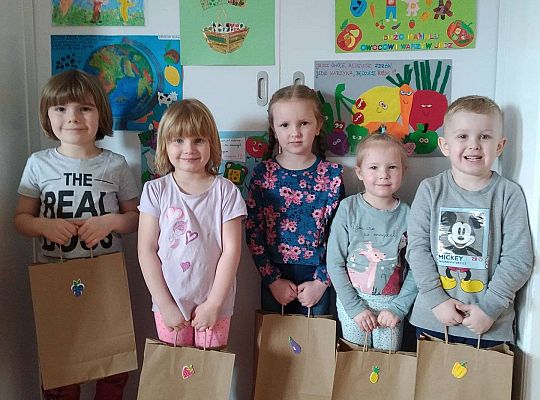 Konkurs plastyczny "Jedz zdrowo i kolorowo "