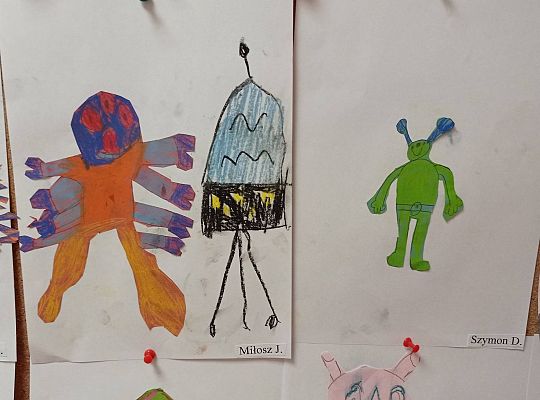 GR IV Układ Słoneczny i kosmici