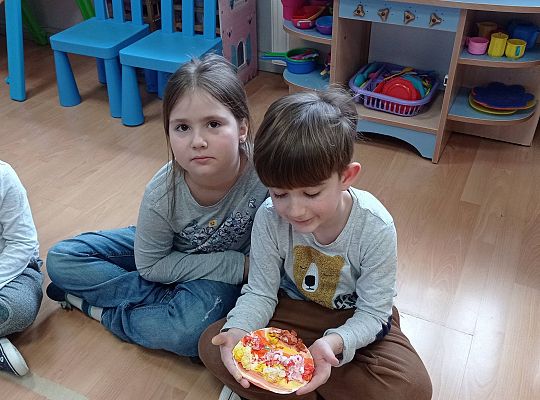 GR IV Układ Słoneczny i kosmici