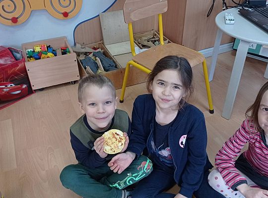 GR IV Układ Słoneczny i kosmici