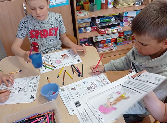 GR IV "Dzieci uczą rodziców" - projekt