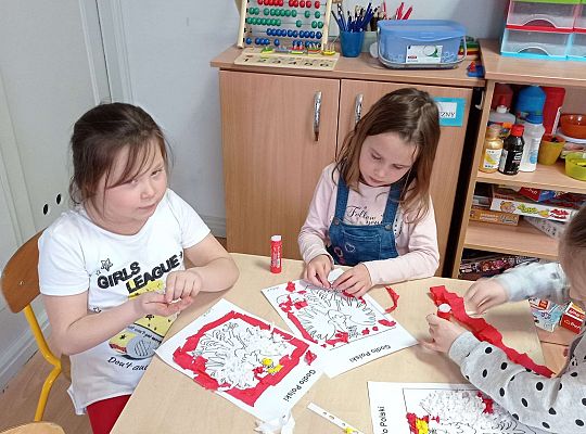 Gr IV Majowe święta -  Konstytucja 3 maja, Dzień Flagi, Święto Pracy