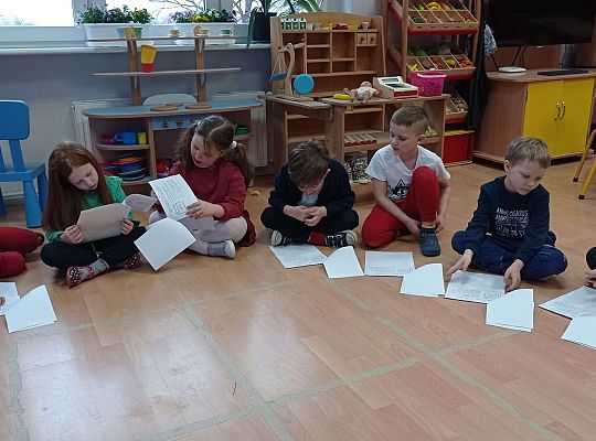 Gr IV Majowe święta -  Konstytucja 3 maja, Dzień Flagi, Święto Pracy