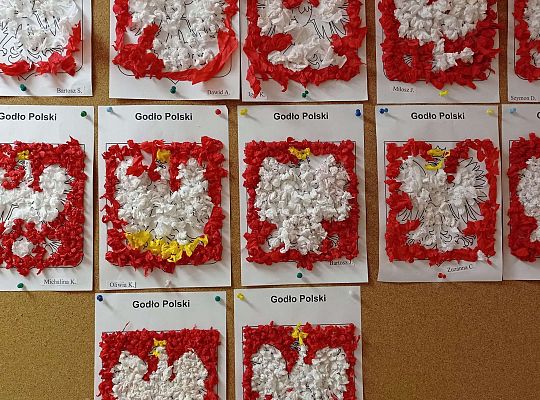 Gr IV Majowe święta -  Konstytucja 3 maja, Dzień Flagi, Święto Pracy