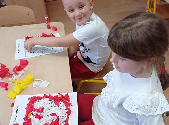 Gr IV Majowe święta -  Konstytucja 3 maja, Dzień Flagi, Święto Pracy