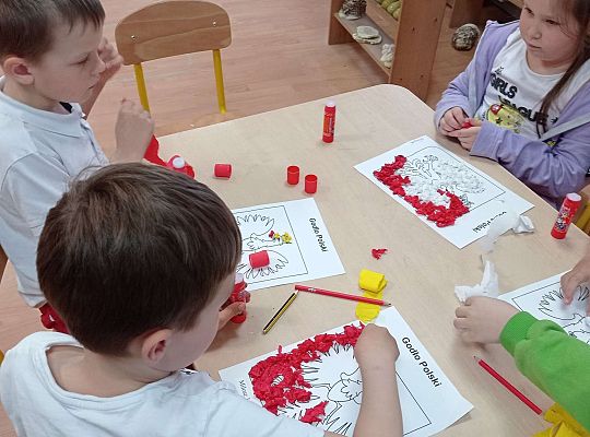 Gr IV Majowe święta -  Konstytucja 3 maja, Dzień Flagi, Święto Pracy