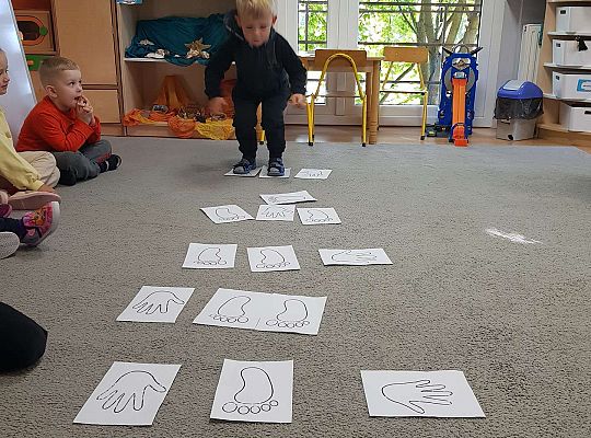 Zabawy i zajęcia w gr. III