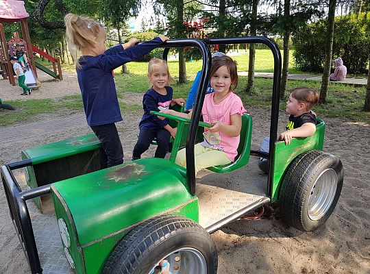 Zabawy i zajęcia w gr. III