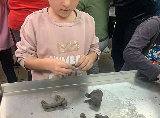 Gr. IV Starszaki z wizytą w MUZEUM