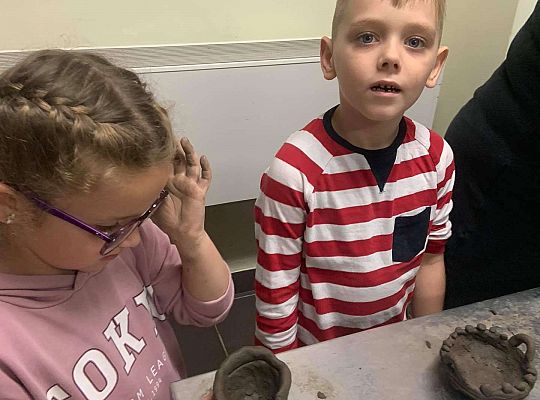 Gr. IV Starszaki z wizytą w MUZEUM