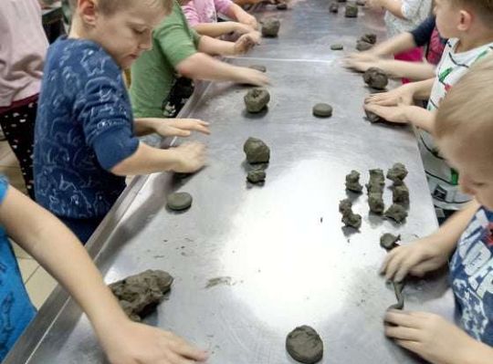Gr. IV Starszaki z wizytą w MUZEUM