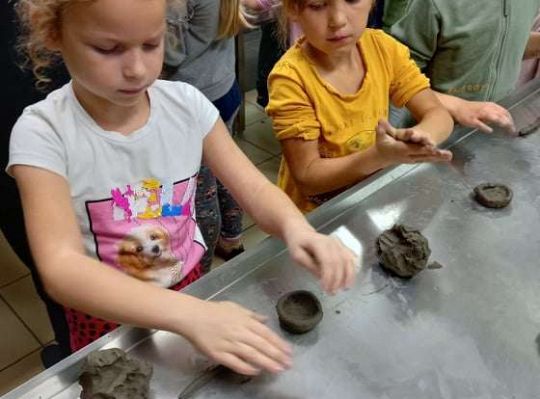 Gr. IV Starszaki z wizytą w MUZEUM