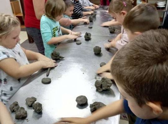 Gr. IV Starszaki z wizytą w MUZEUM
