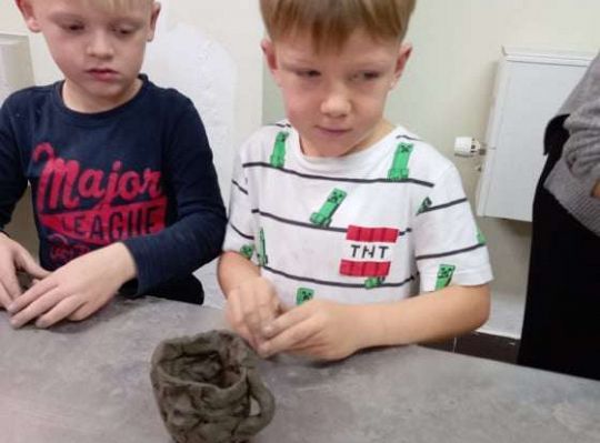 Gr. IV Starszaki z wizytą w MUZEUM