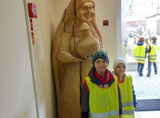 Gr. IV Starszaki z wizytą w MUZEUM