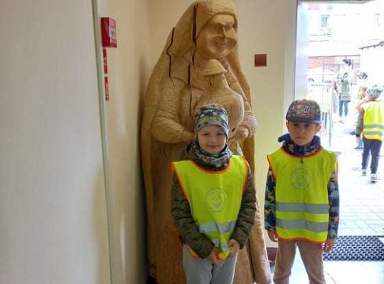 Gr. IV Starszaki z wizytą w MUZEUM