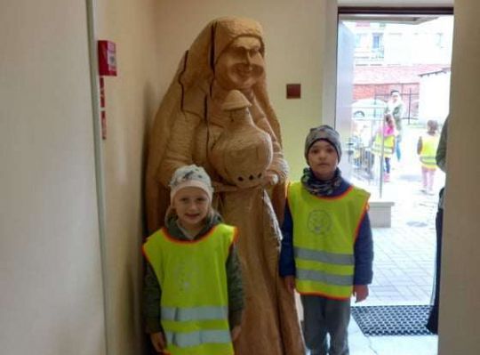 Gr. IV Starszaki z wizytą w MUZEUM