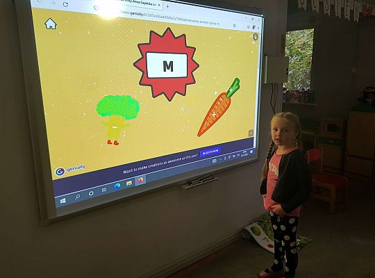 Gr. III- poznajemy literę M- zajęcia z wykorzystaniem tablicy multimedialnej