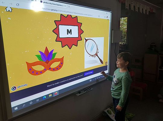 Gr. III- poznajemy literę M- zajęcia z wykorzystaniem tablicy multimedialnej