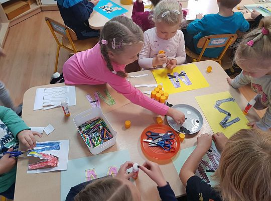 Gr. III- poznajemy literę M- zajęcia z wykorzystaniem tablicy multimedialnej