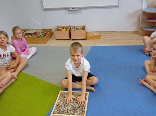 Gr.IV Jesienna ścieżka sensoryczna