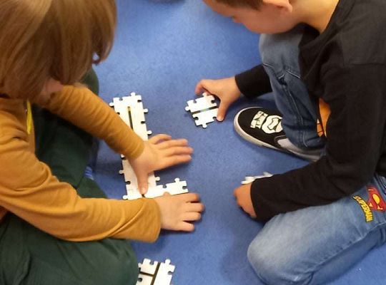 Gr. IV Pierwsze zajęcia  z ozobotami