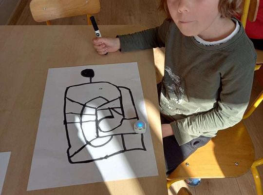 Gr. IV Pierwsze zajęcia  z ozobotami