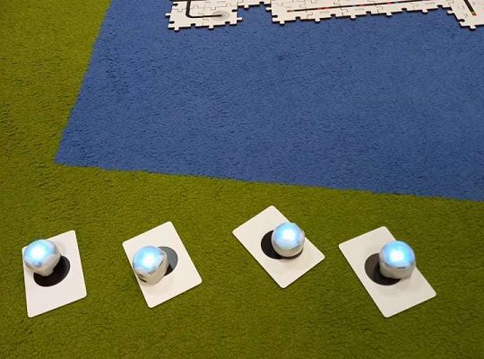 Gr. IV Pierwsze zajęcia  z ozobotami