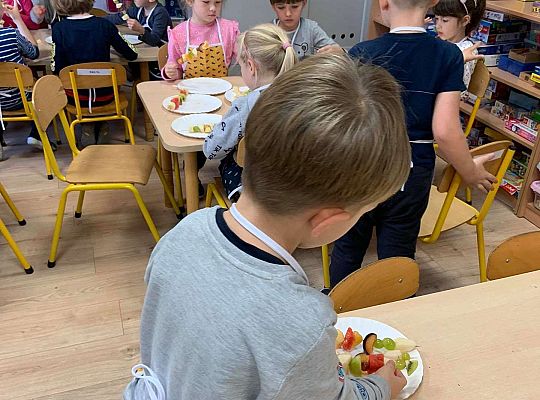 Gr IV- Owocowe szaszłyki