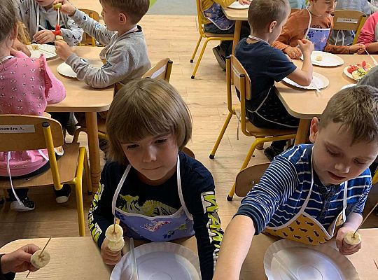 Gr IV- Owocowe szaszłyki