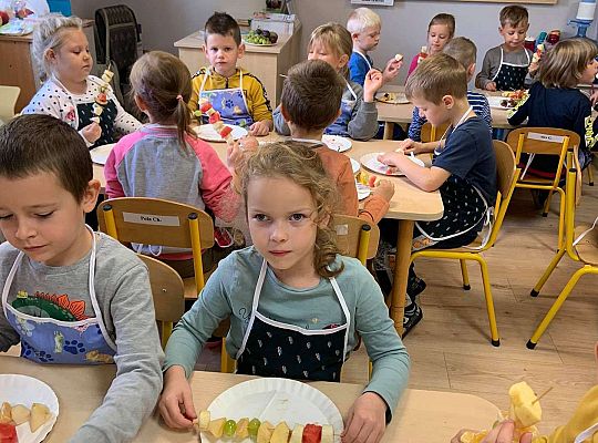 Gr IV- Owocowe szaszłyki