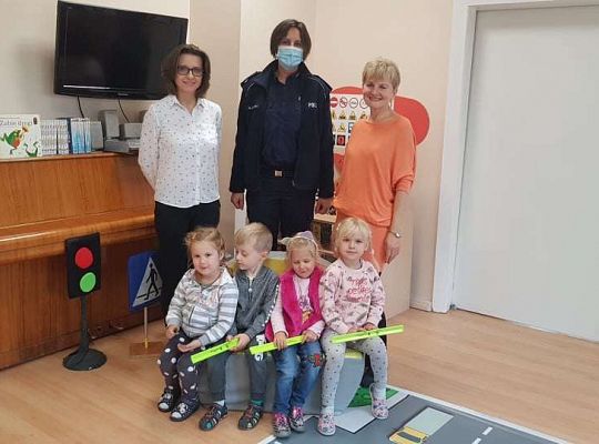 GR. II - Spotkanie z p. policjantką