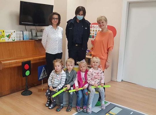 GR. II - Spotkanie z p. policjantką