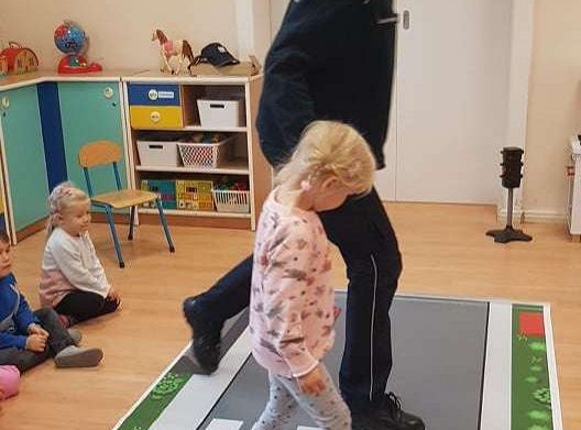 GR. II - Spotkanie z p. policjantką