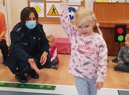 GR. II - Spotkanie z p. policjantką