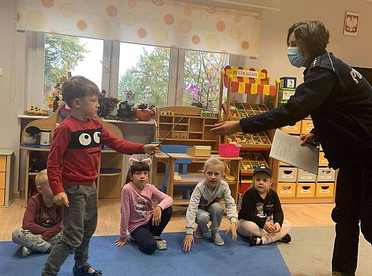 Gr IV Spotkanie z p. policjantką