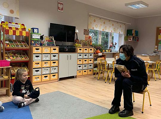 Gr IV Spotkanie z p. policjantką