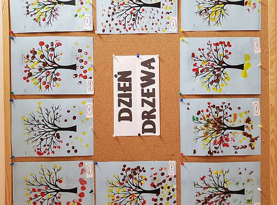 Gr. III Dzień drzewa
