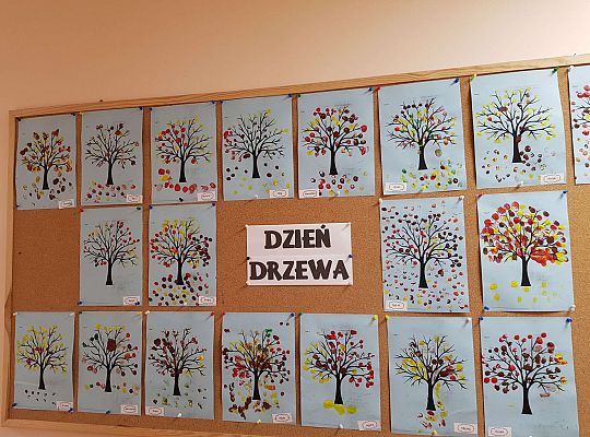 Gr. III Dzień drzewa